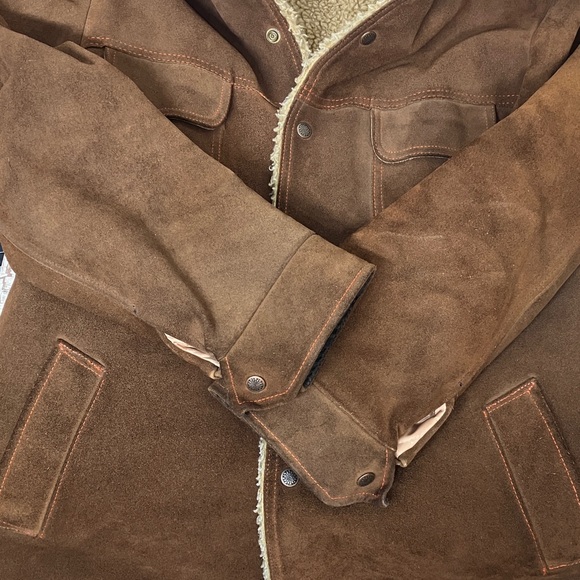 Shearling suede leather jacket - Picture 4 of 8